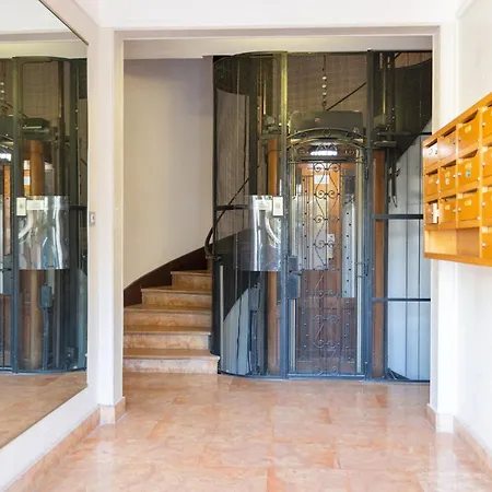 Place To - Bord De Croisette